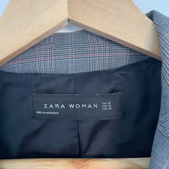Oversized Zara Plaid Blazer - Picture 2 of 2